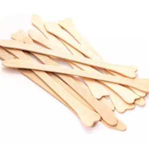 Espátula. De Ayre modificada de madera inastillable. Instrumento alargado con dos diferentes extremos. Dimensiones: Largo total 170.0 mm. Ancho 7.0 mm. Grosor 1.5 mm. Extremo 1: forma bifurcada en forma de hueso donde la cresta A es de mayor tamaño que la cresta B. Largo de la cresta A: 25 mm. Largo de la cresta B: 22 mm. Apertura máxima: 17 mm. Extremo 2 forma cónica terminado en punta: Largo total 35 mm. Apertura máxima o ancho 12.0 mm. Largo de cono 35 mm. Ancho de cuello 6.0 mm. Ancho de vértice 3.0 mm. Envase con 500 Piezas.